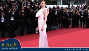 إيمّا ستون تتألق على السجادة الحمراء