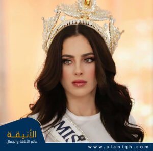 ملكة جمال الكون بمكياج مشرق