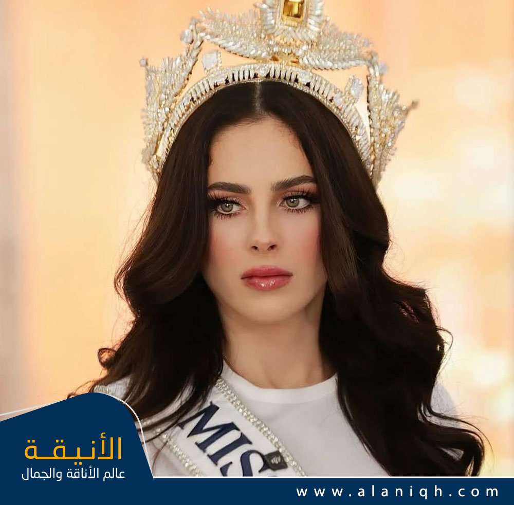 ملكة جمال الكون بمكياج مشرق