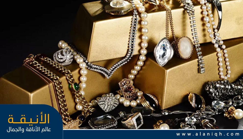 حلم المال والذهب للنساء